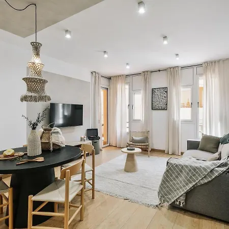 Agnello - 3 Bedrooms And Office In Sant Gervasi Apartment